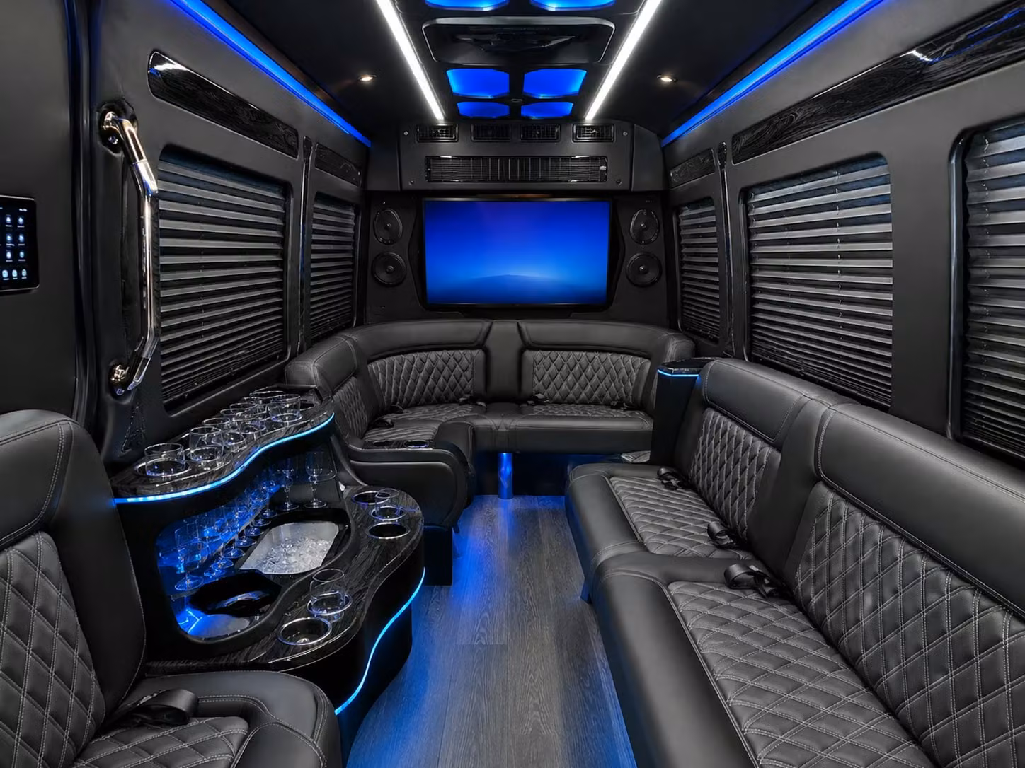 corporate event transportation for hampton s waterfront venues and business districts